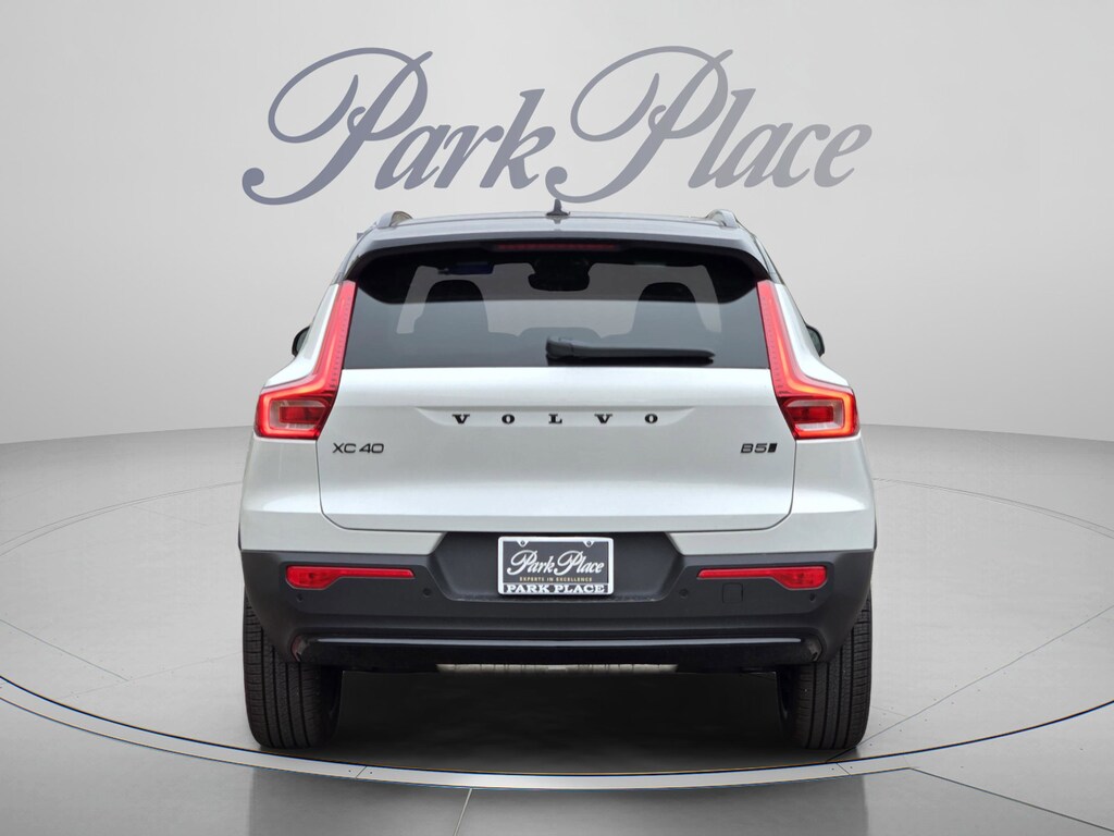 New 2026 Volvo XC40 B5 Ultra Black Edition SUV