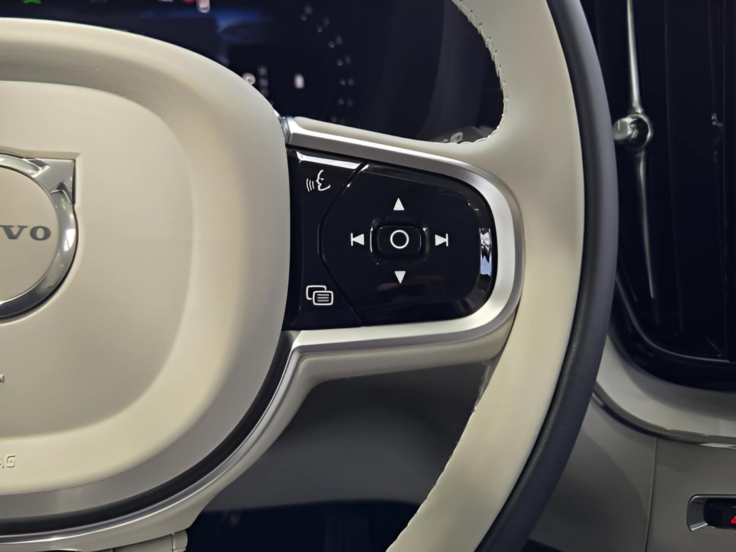 2026 Volvo XC60 Ultra - Photo 22