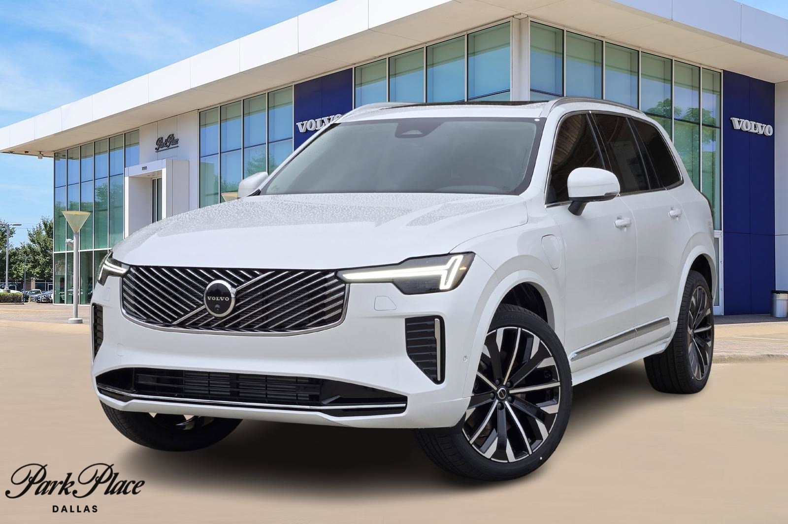 2026 Volvo XC90 Plus's photo