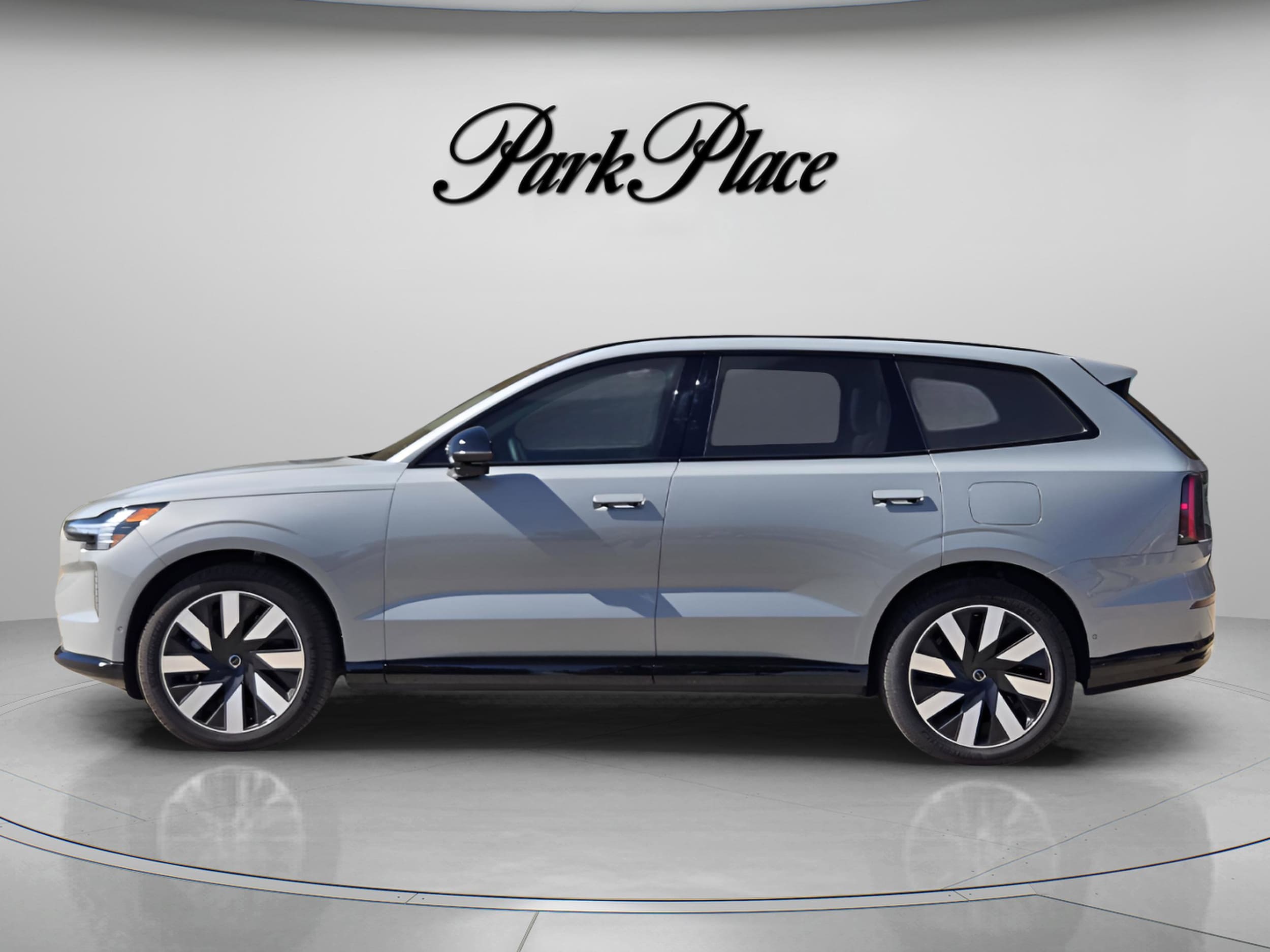 Used 2025 Volvo EX90 Ultra with VIN 7JDEV3VL5SG000931 for sale in Arlington, TX