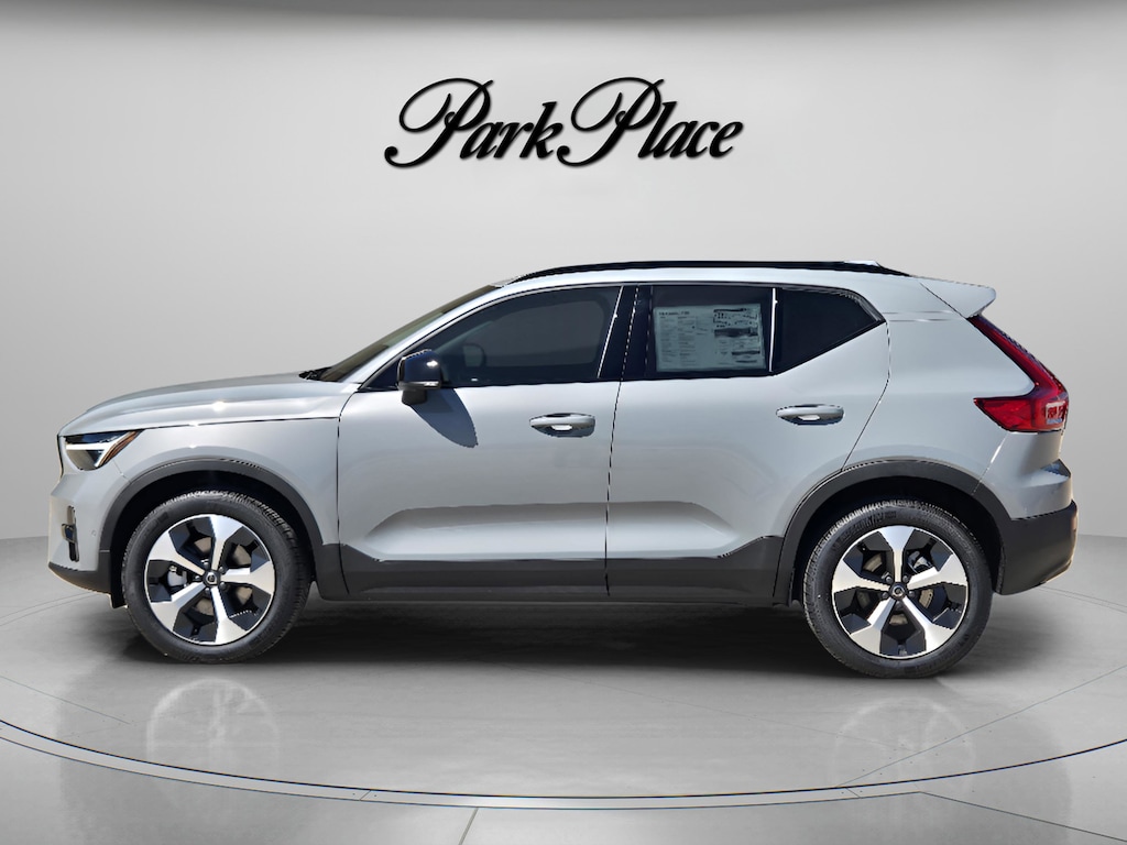 New 2026 Volvo XC40 B5 Plus SUV