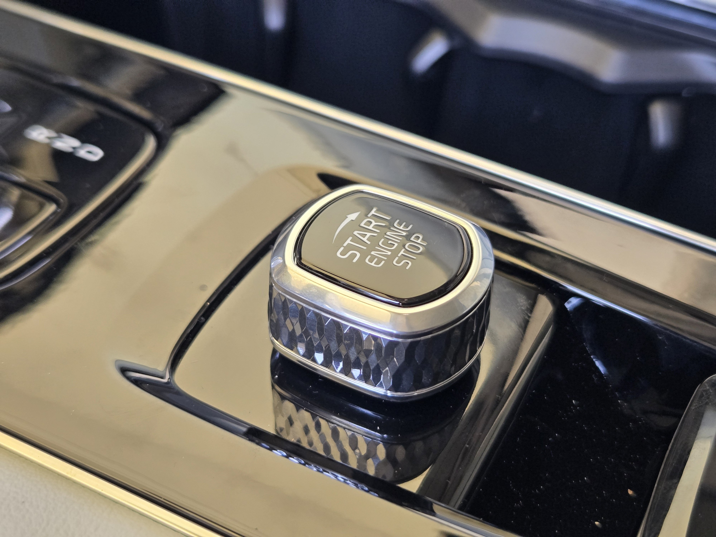 2026 Volvo XC90 Ultra - Photo 22