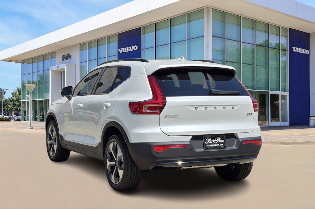 New 2026 Volvo XC40 B5 Plus SUV
