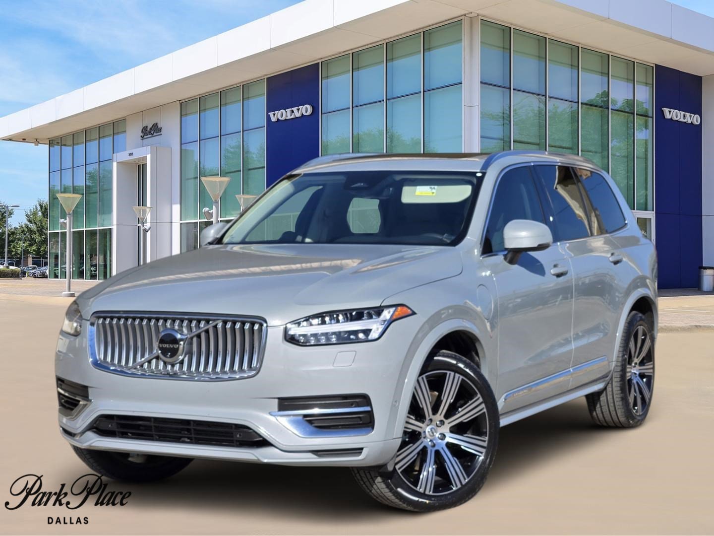 2024 Volvo XC90 Plus's photo