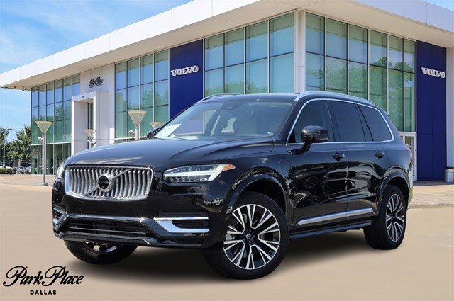 2025 Volvo XC90 Plus's photo