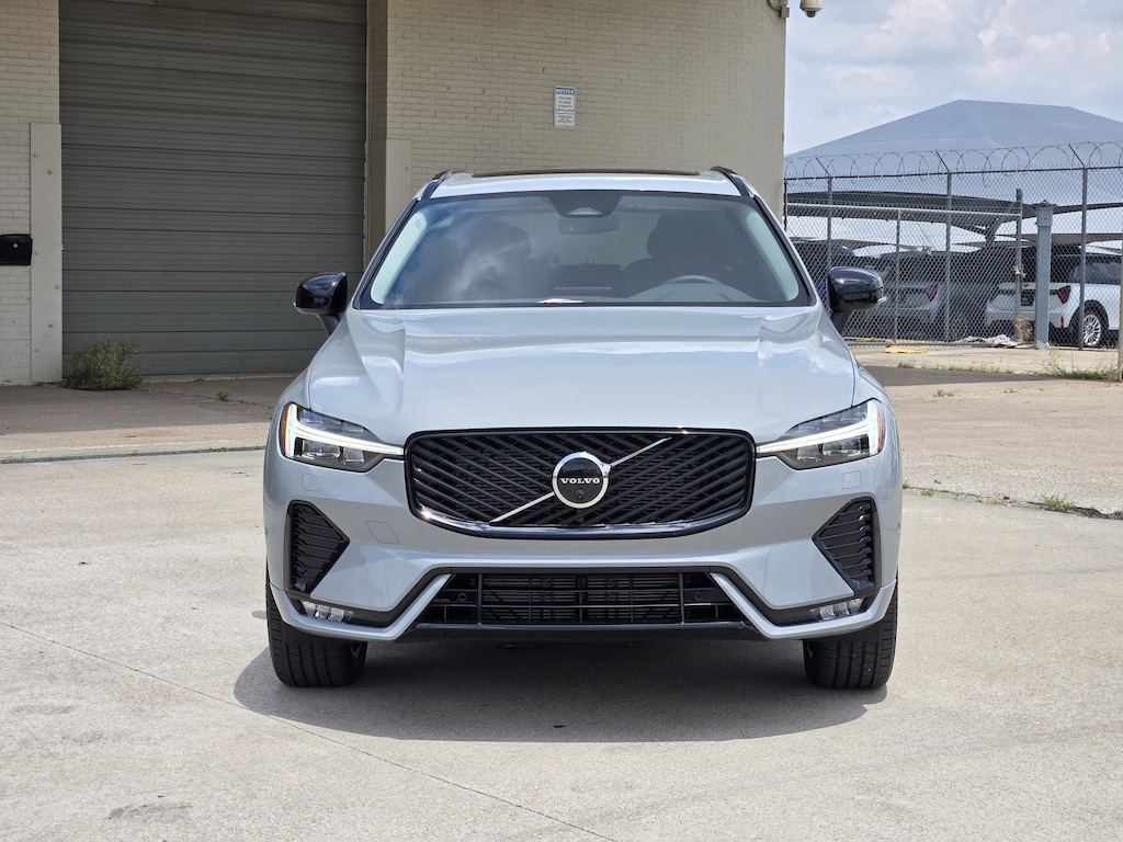 New 2026 Volvo XC60 B5 Plus SUV