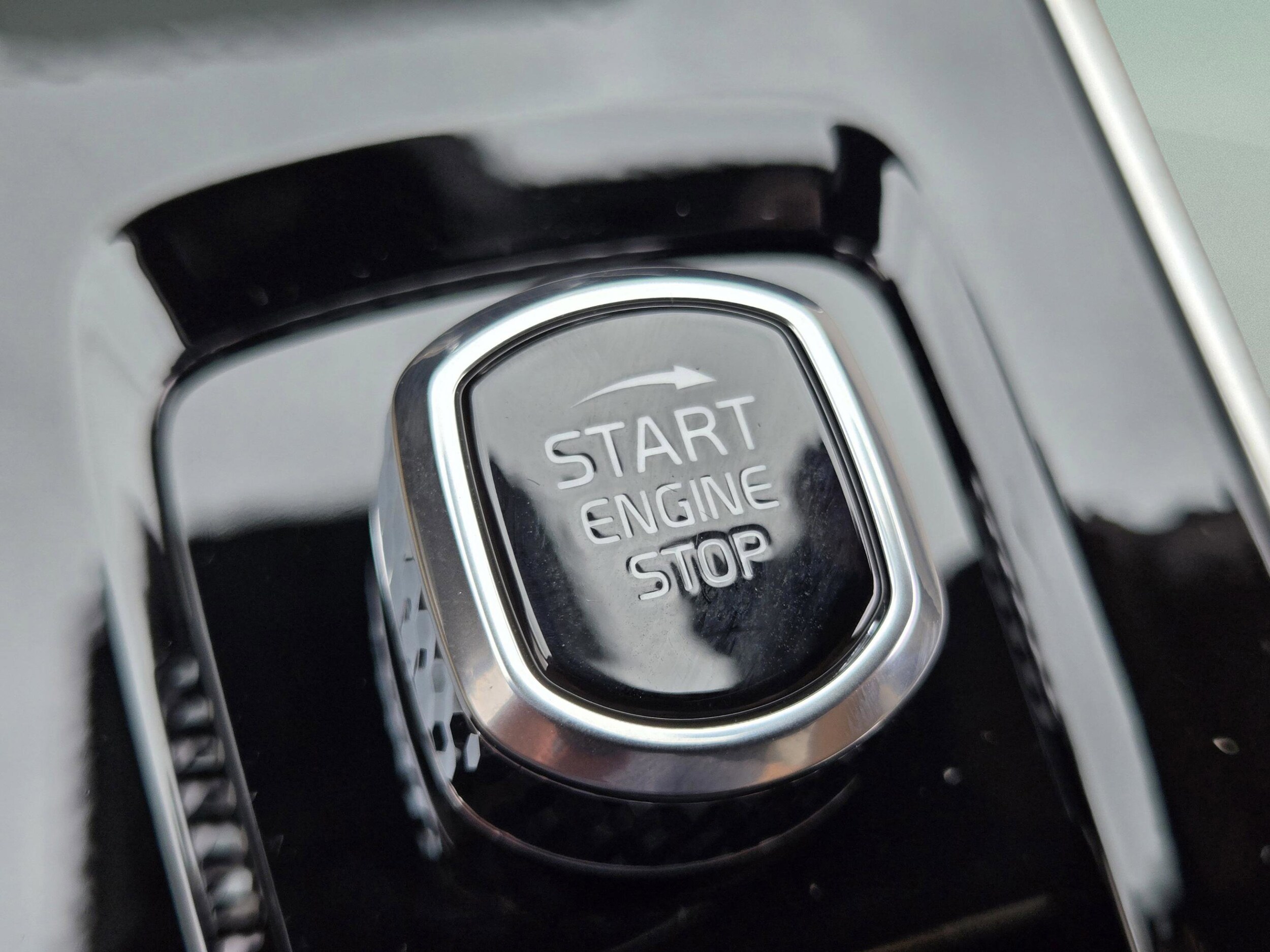 2026 Volvo XC90 Plus - Photo 19