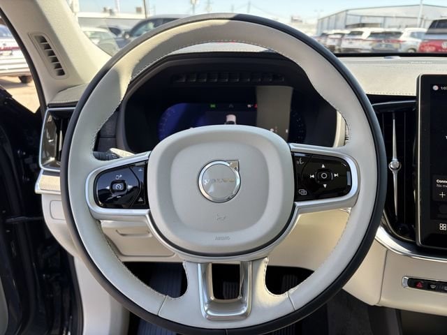 2026 Volvo XC90 Ultra - Photo 17