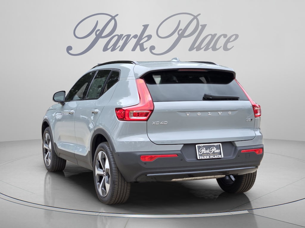 New 2026 Volvo XC40 B5 Plus SUV