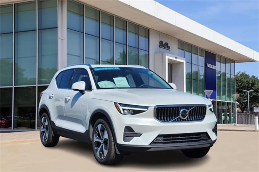 Certified 2025 Volvo XC40 B5 Core Bright Theme SUV