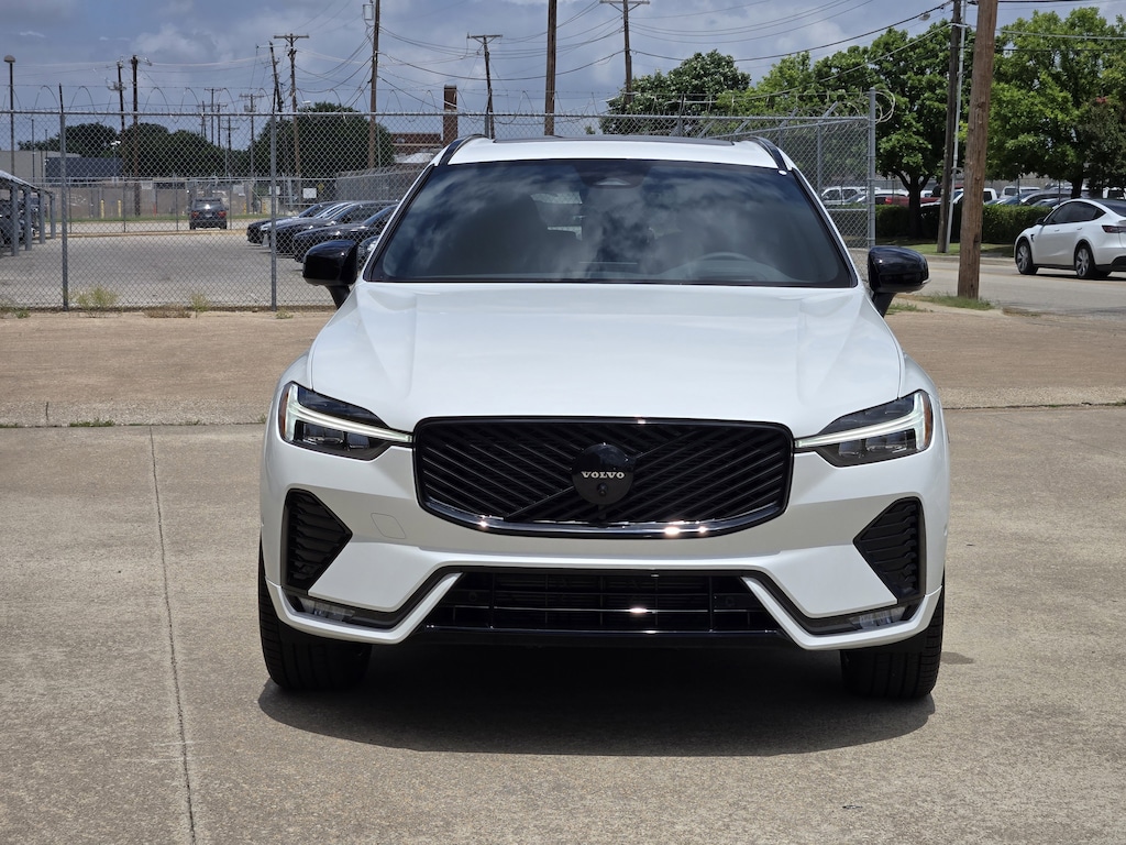 New 2026 Volvo XC60 B5 Ultra Black Edition SUV