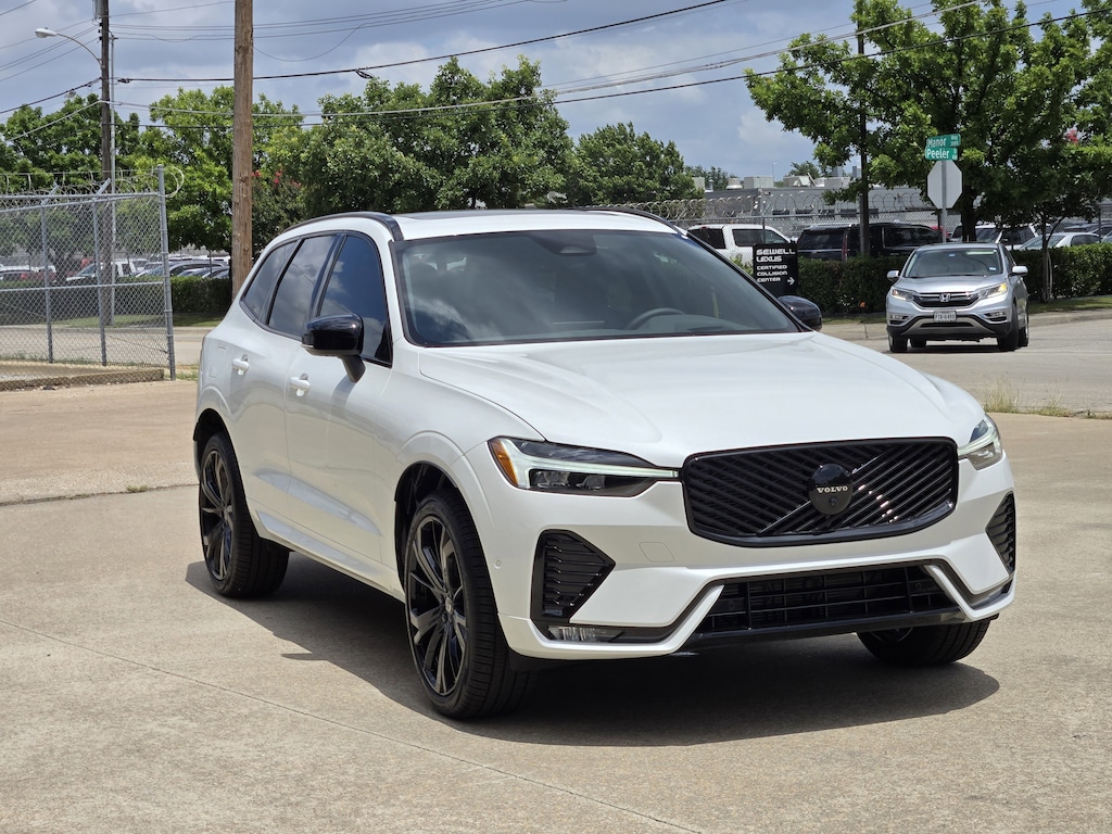 New 2026 Volvo XC60 B5 Ultra Black Edition SUV