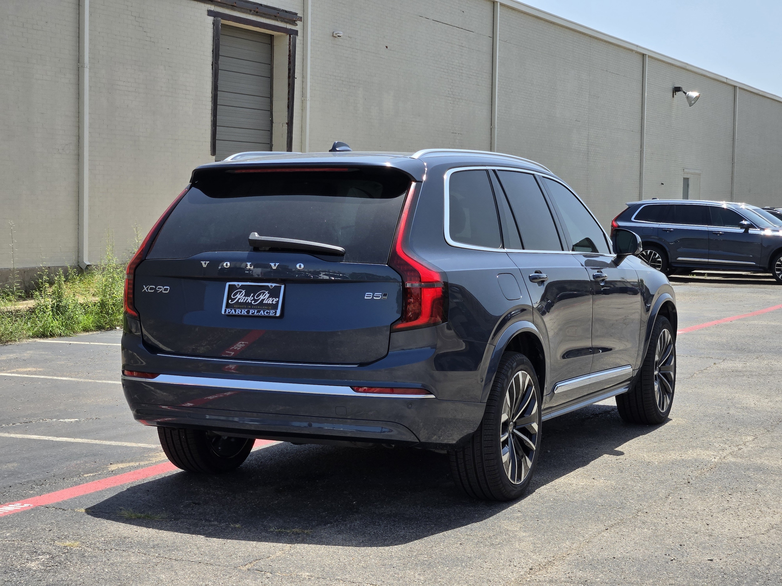 2026 Volvo XC90 Ultra - Photo 9