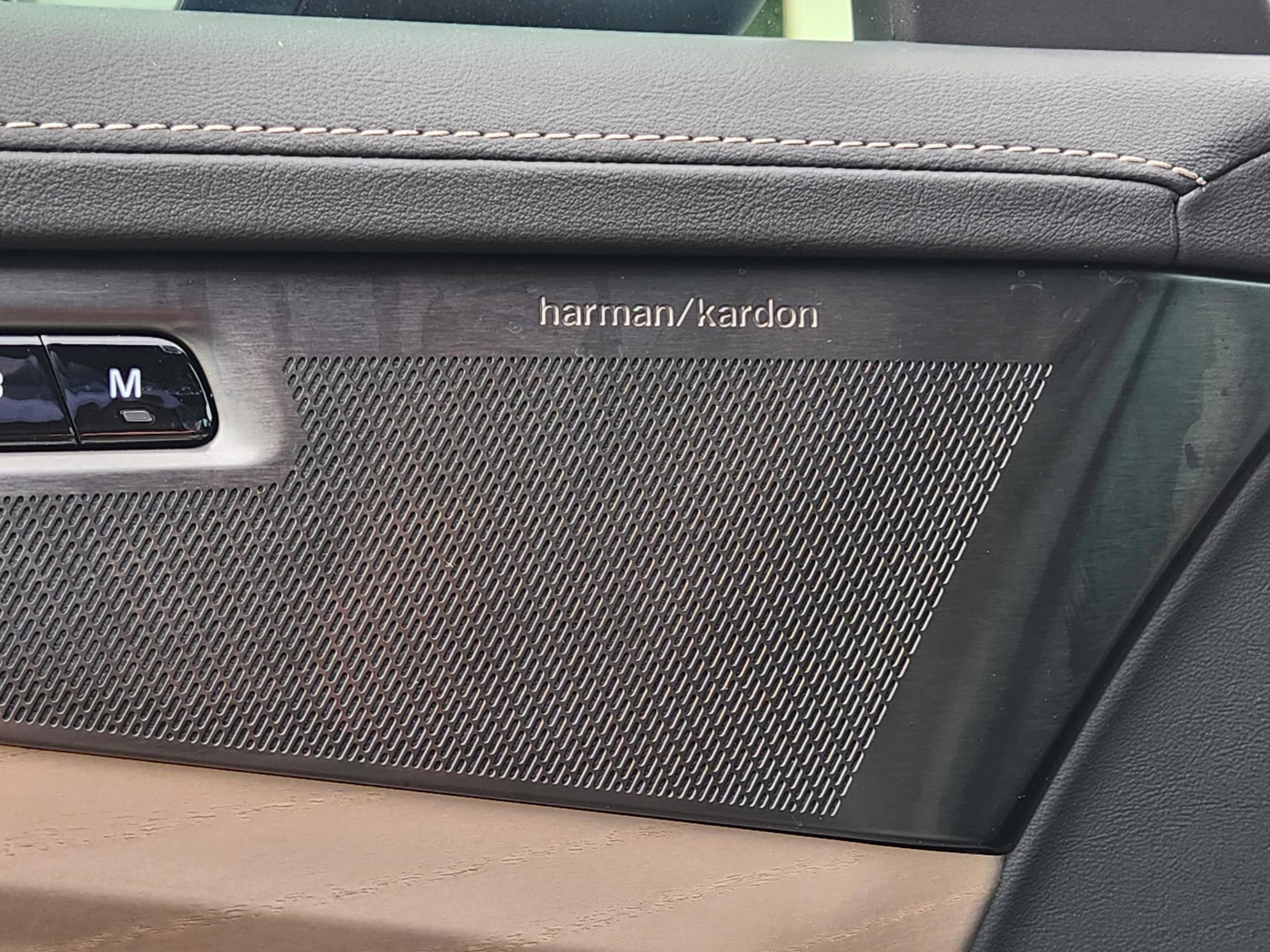 2026 Volvo XC90 Plus - Photo 25