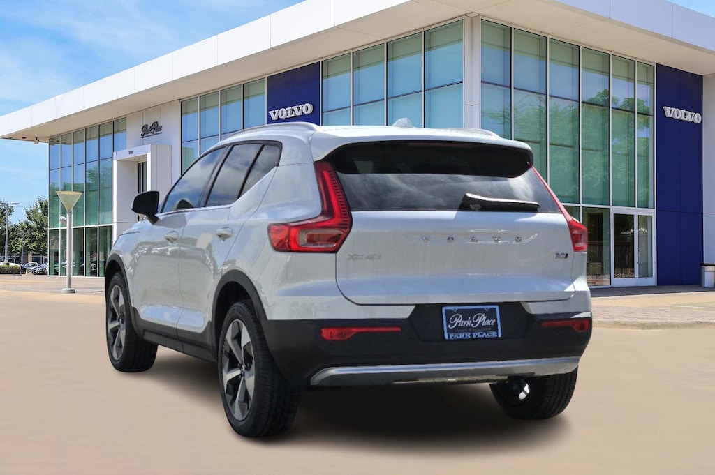 Certified 2025 Volvo XC40 B5 Core Bright Theme SUV