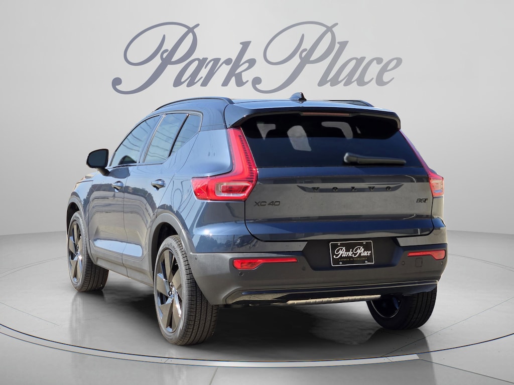 Used 2026 Volvo XC40 B5 Ultra Black Edition SUV