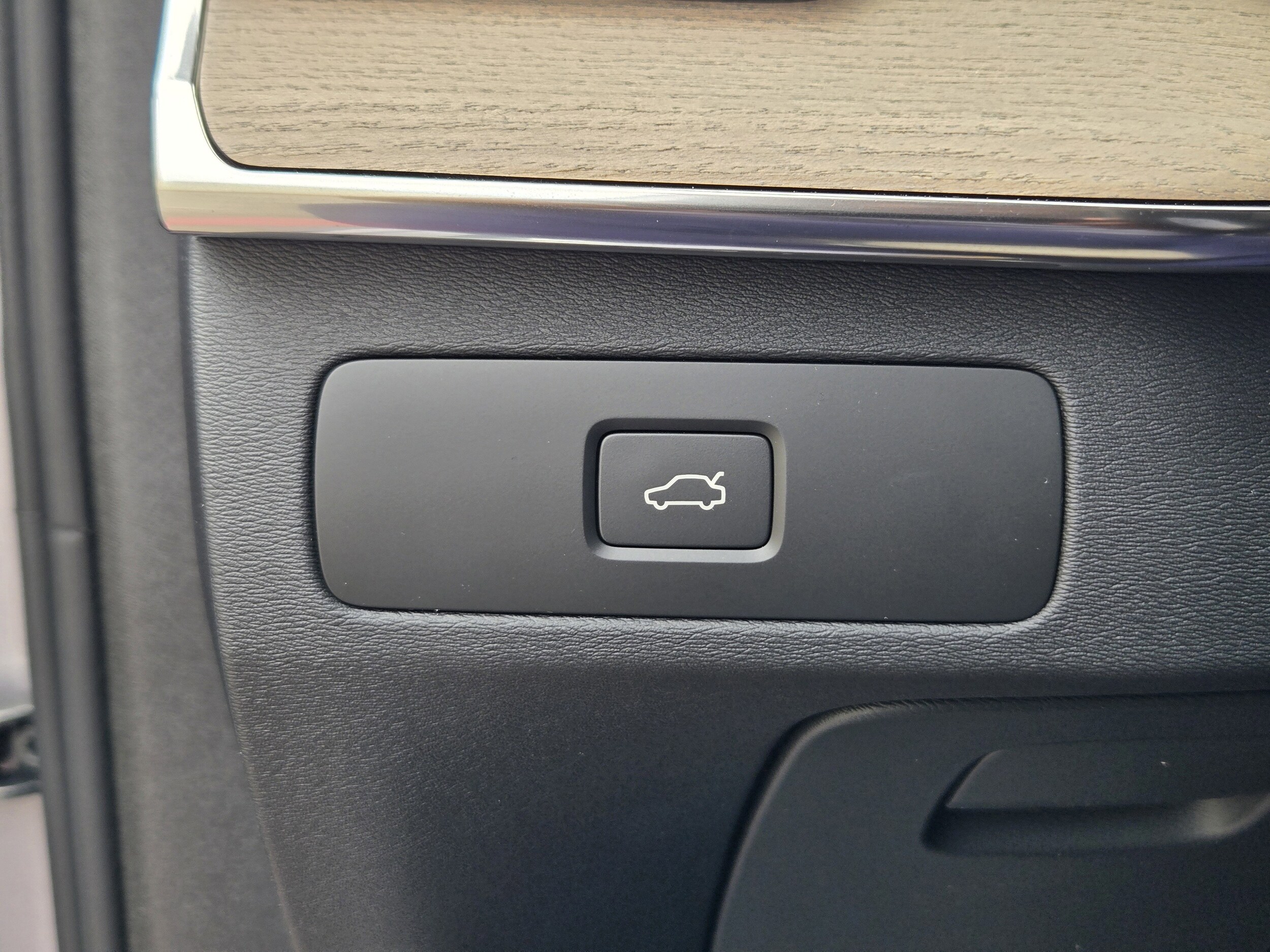 2026 Volvo XC90 Plus - Photo 20