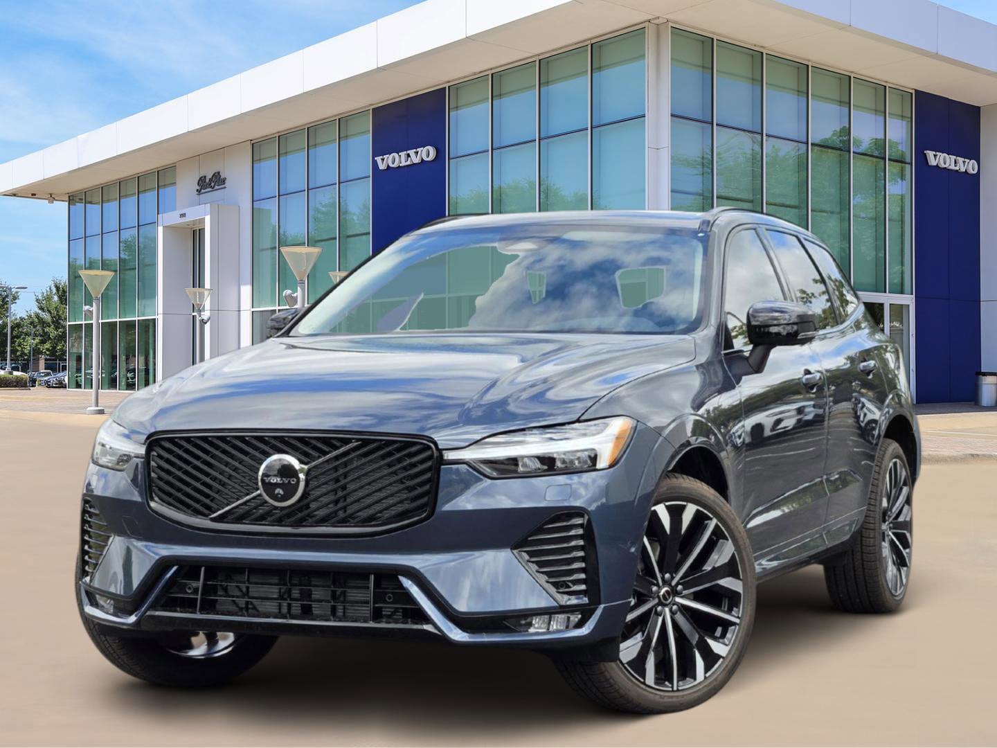 2026 Volvo XC60 B5 Ultra Dark AWD's photo