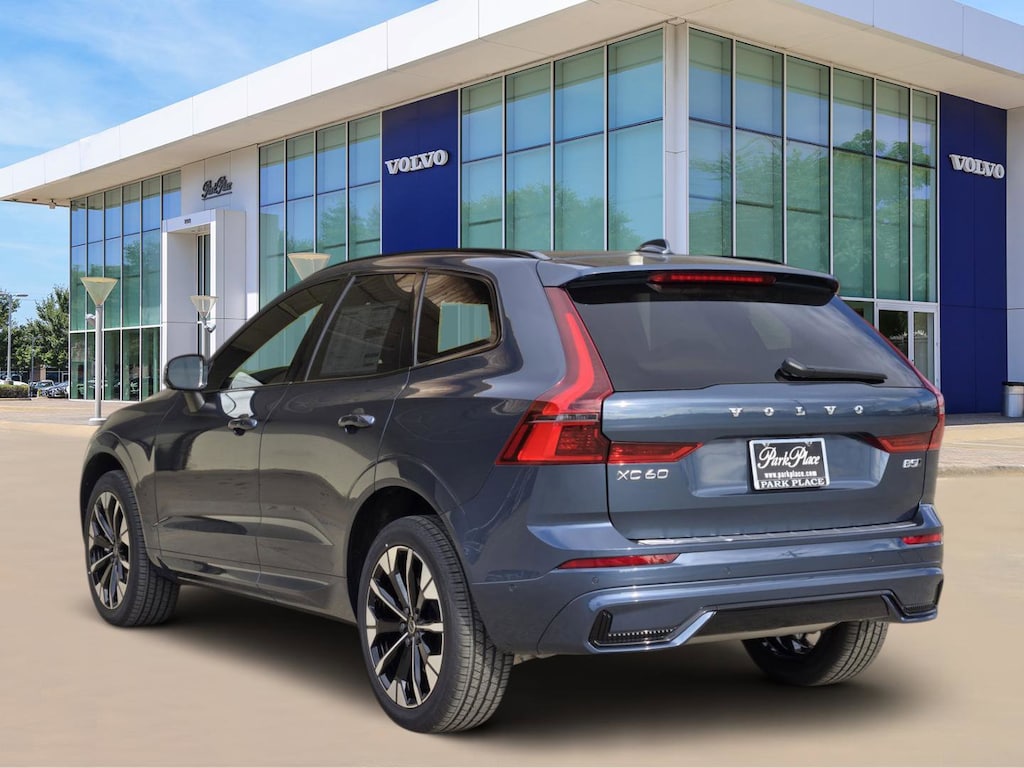 New 2026 Volvo XC60 B5 Plus SUV