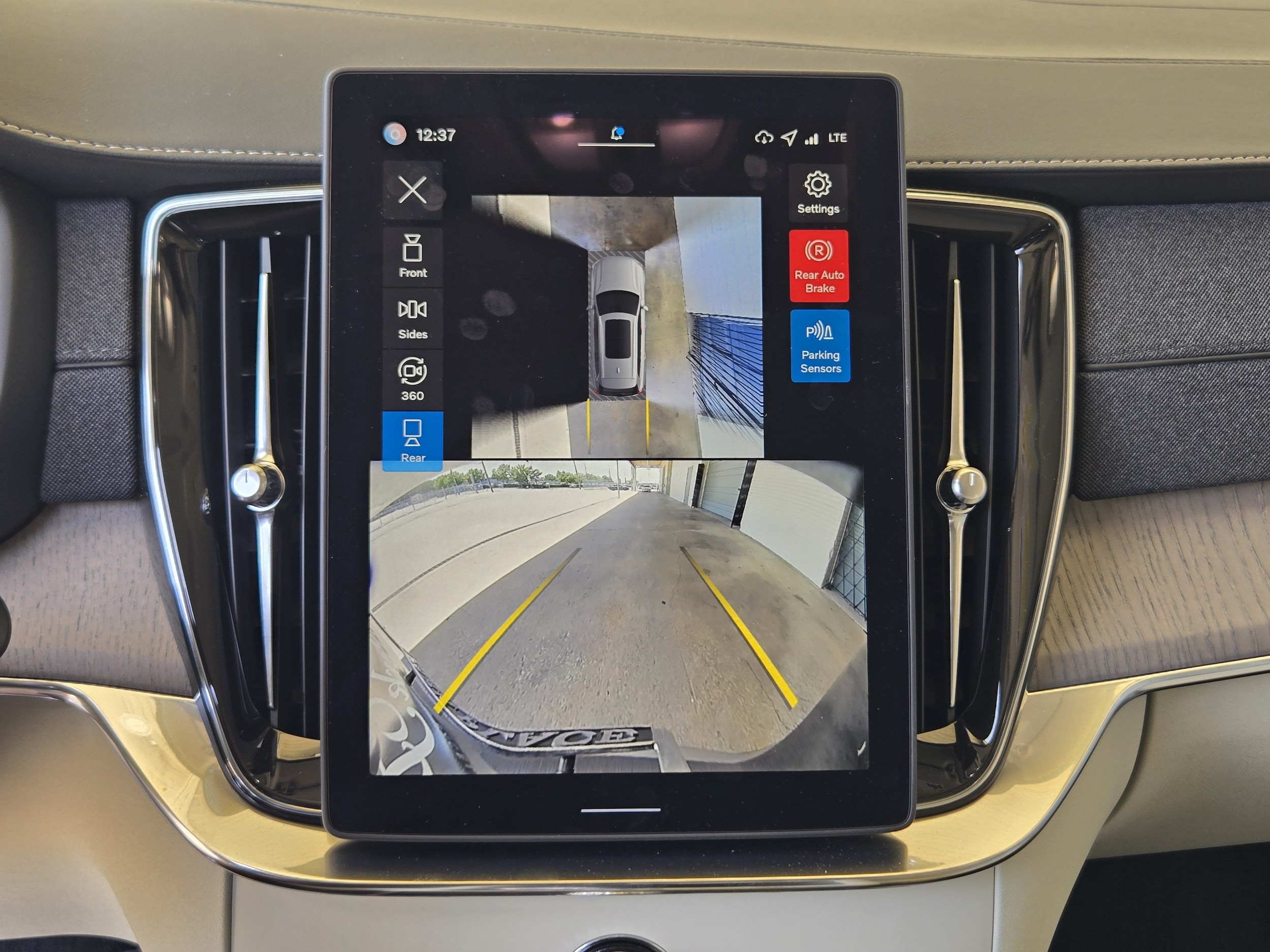 2026 Volvo XC90 Ultra - Photo 19