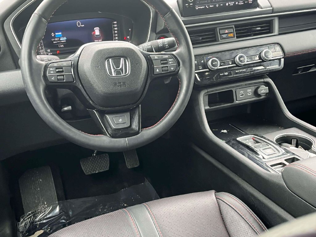 Used 2025 Honda Pilot Black Edition SUV