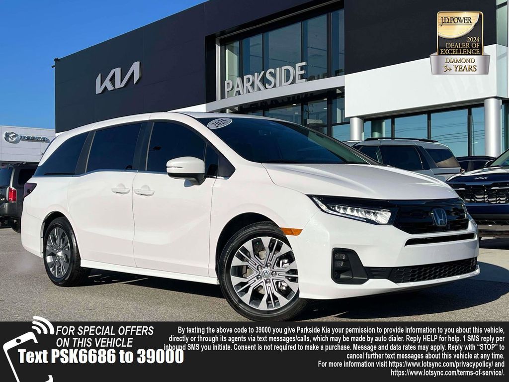 2025 Honda Odyssey Touring's photo