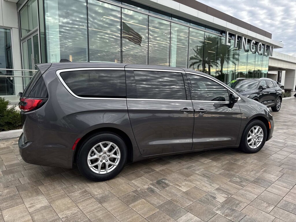 Used 2023 Chrysler Pacifica Touring L Van Passenger Van