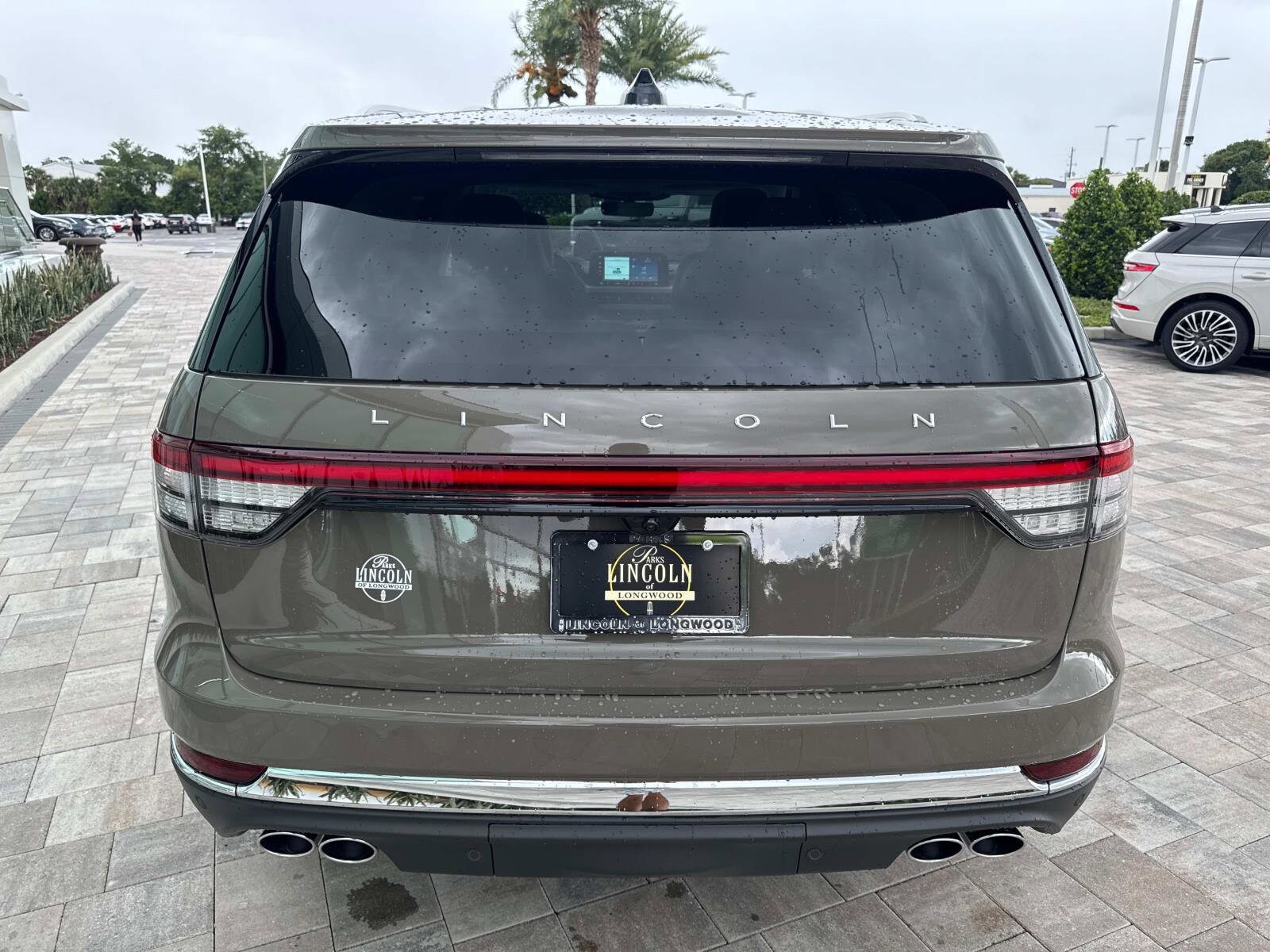 2025 Lincoln Aviator Reserve photo 3