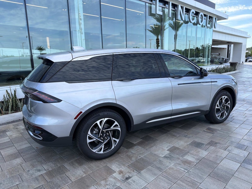 Certified 2025 Lincoln Nautilus Premiere SUV