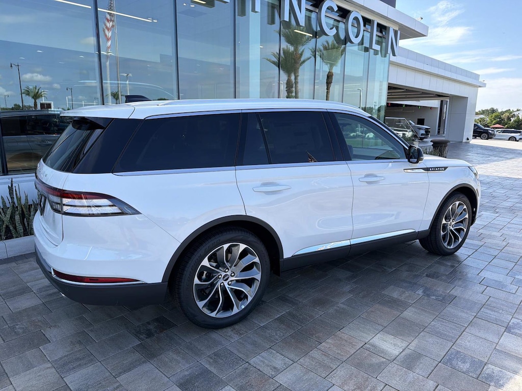 New 2026 Lincoln Aviator Premiere SUV