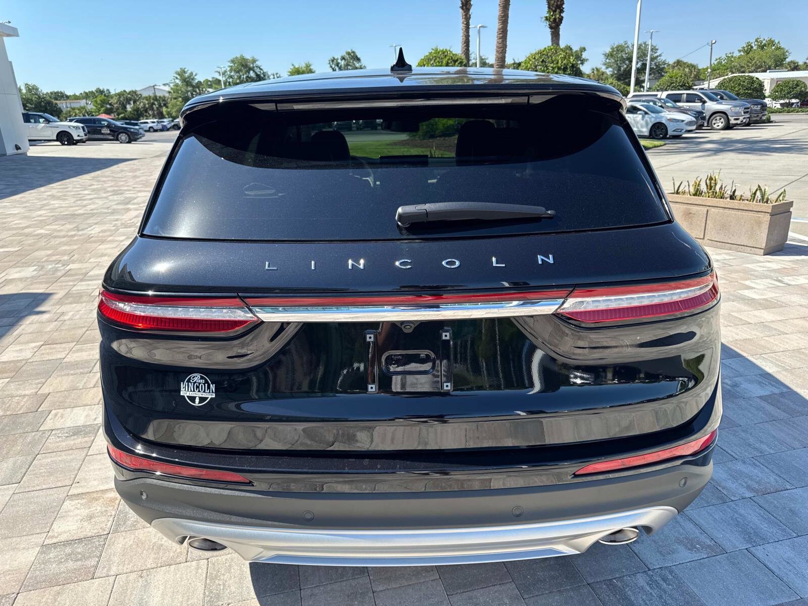 2025 Lincoln Corsair Premiere photo 3