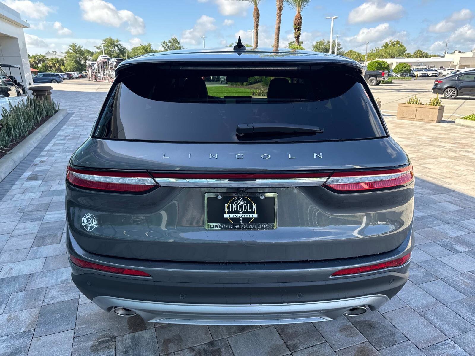 2025 Lincoln Corsair Premiere photo 3