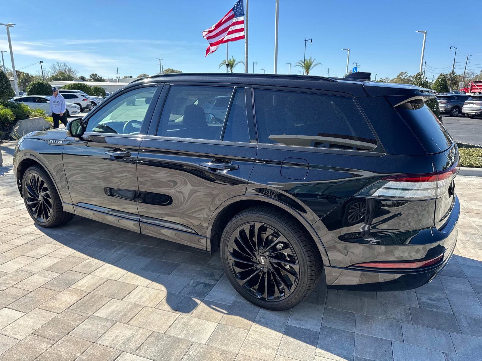 2025 Lincoln Aviator Reserve photo 4