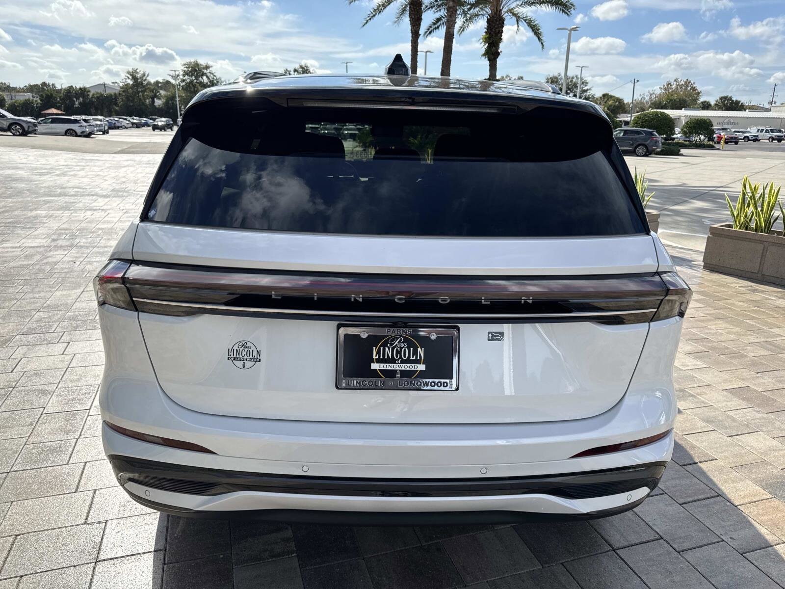 2026 Lincoln Nautilus Reserve photo 3