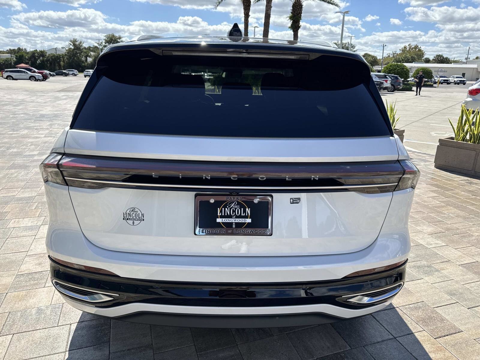 2026 Lincoln Nautilus Reserve photo 3