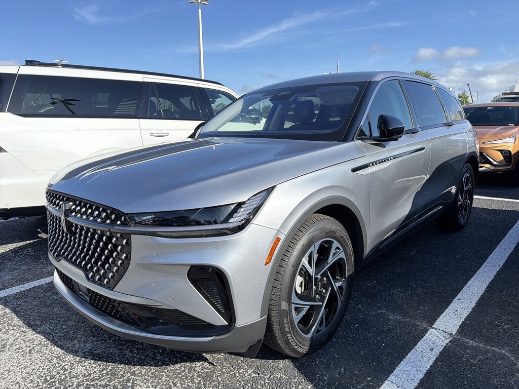Certified 2025 Lincoln Nautilus Premiere SUV