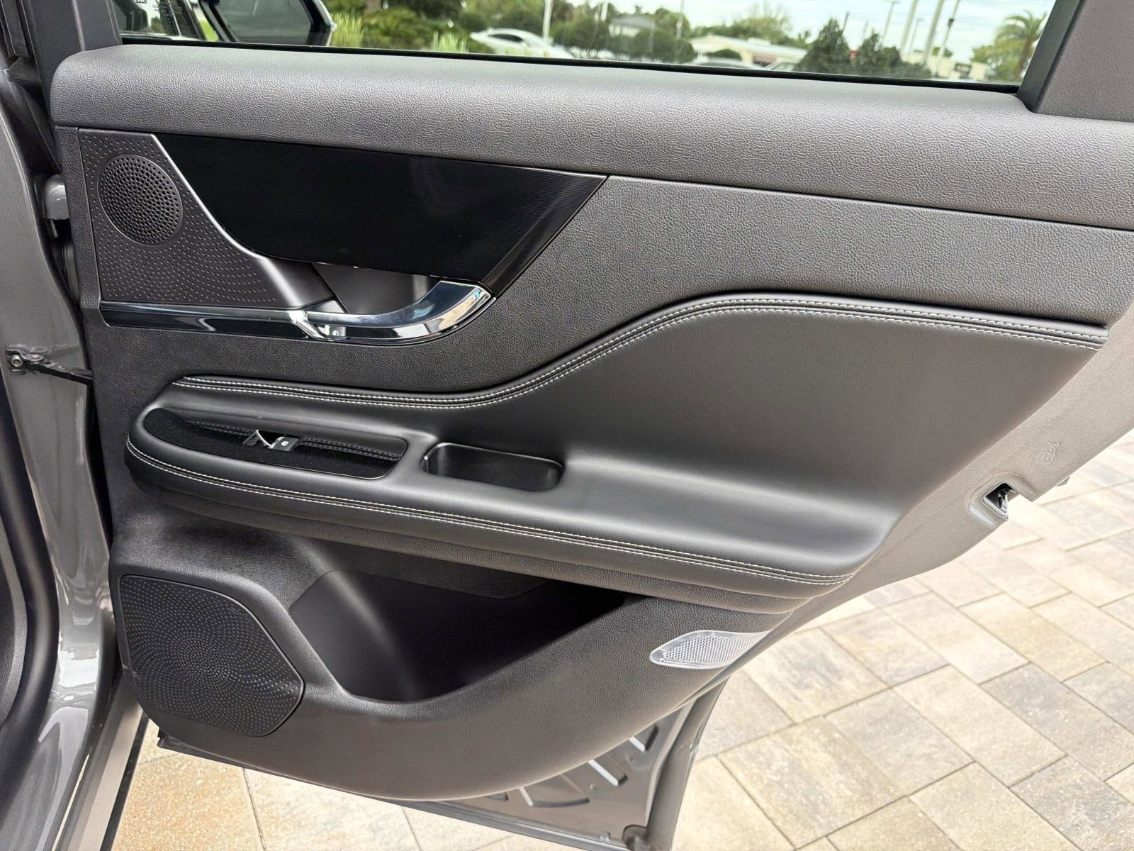 2026 Lincoln Corsair Premiere - Photo 21