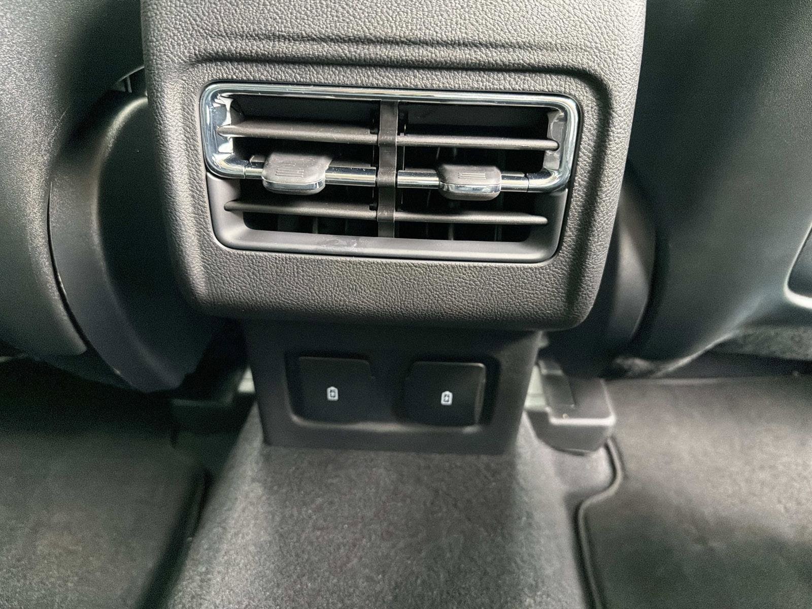 2026 Lincoln Corsair Premiere - Photo 23