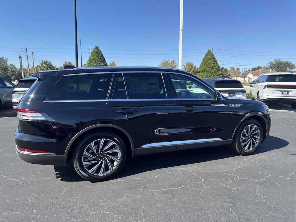 New 2026 Lincoln Aviator Premiere SUV