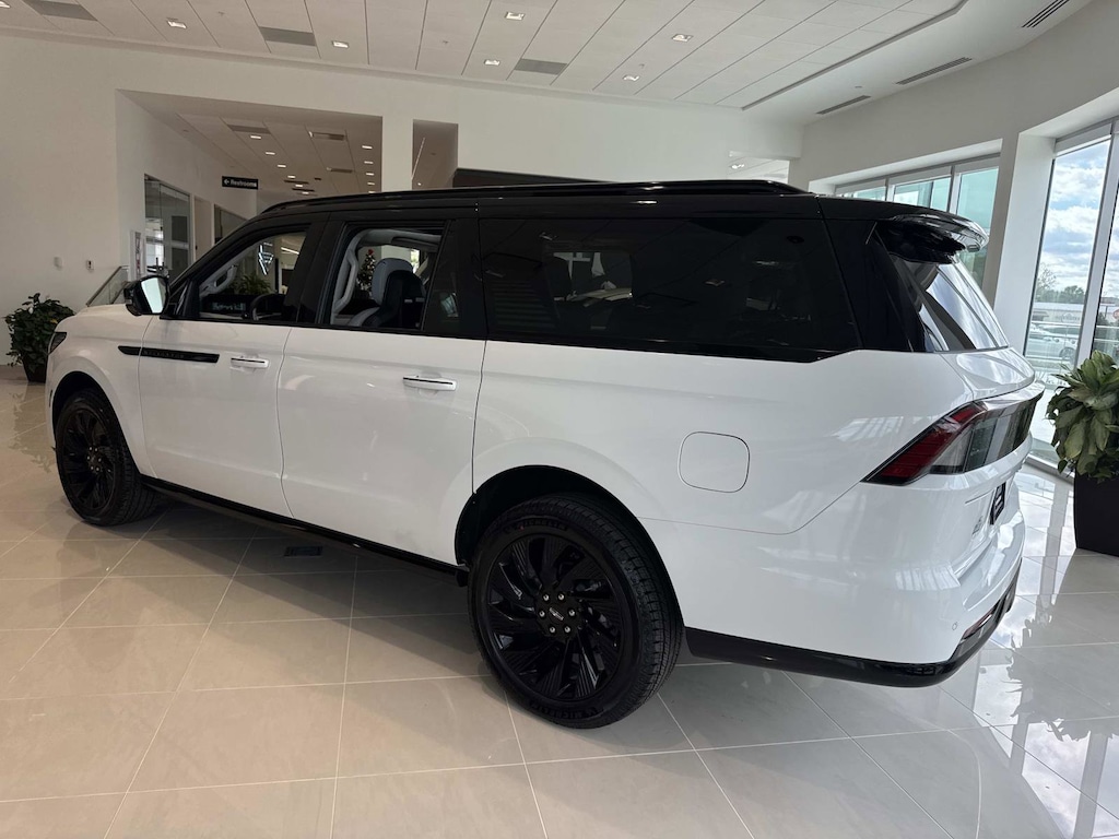 New 2025 Lincoln Navigator L Black Label SUV