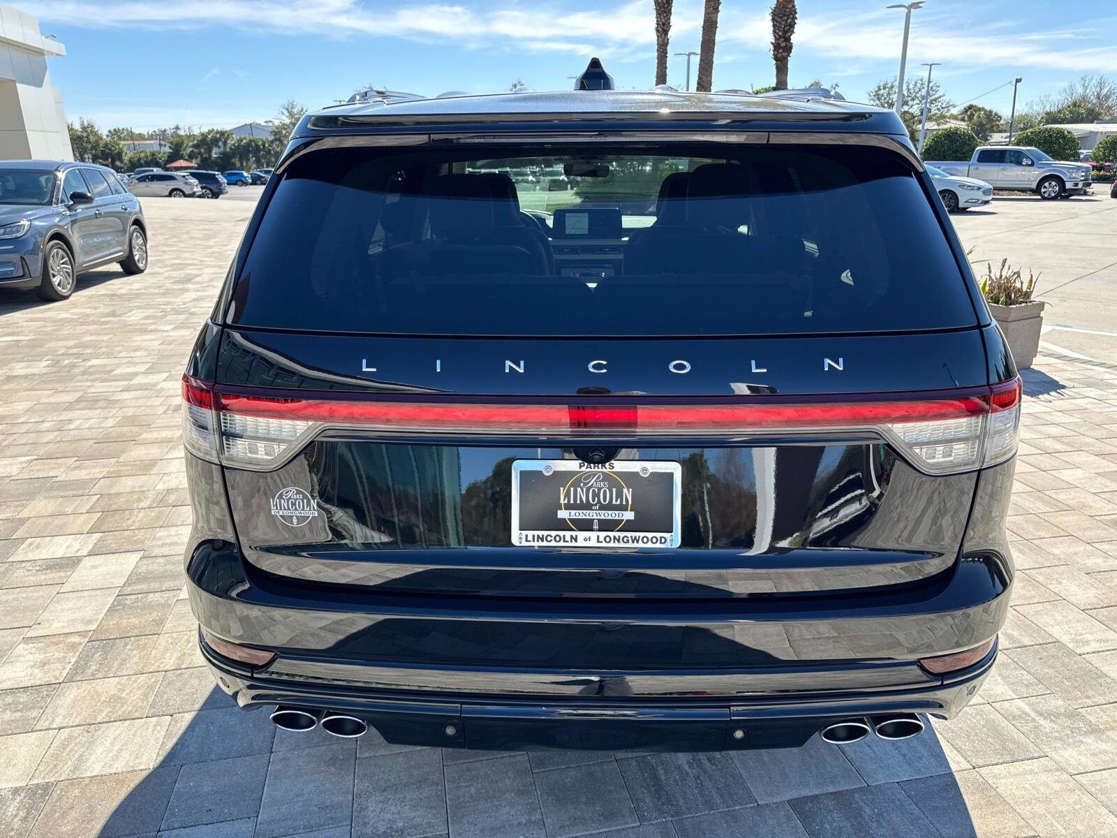2025 Lincoln Aviator Reserve photo 3