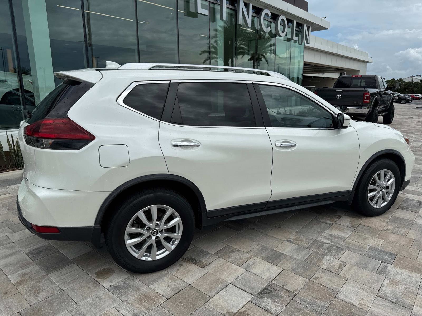 Used 2019 Nissan Rogue SV with VIN KNMAT2MT0KP555097 for sale in Longwood, FL