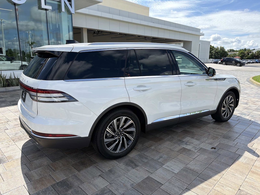 New 2026 Lincoln Aviator Premiere SUV