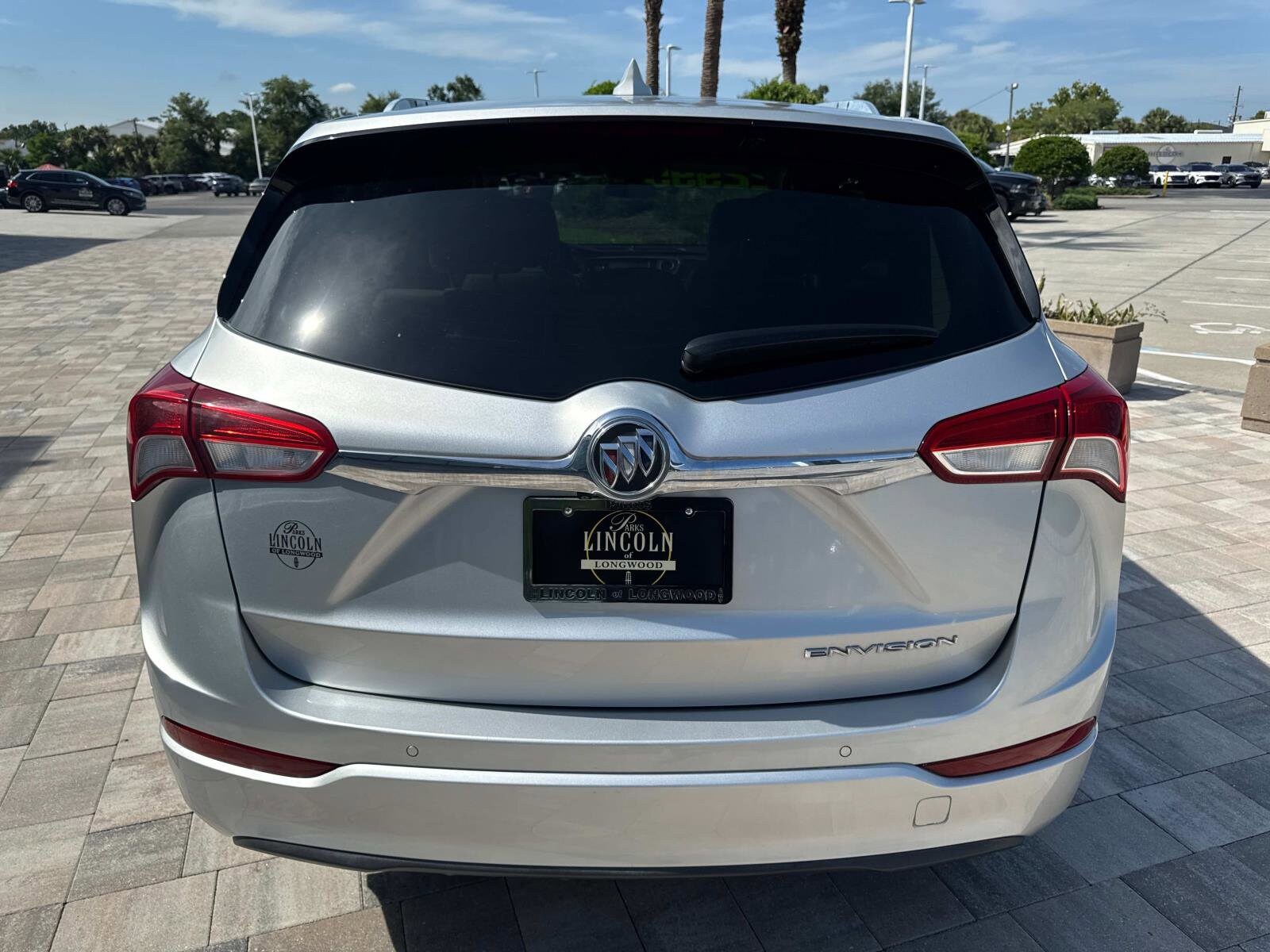 2019 Buick Envision Essence photo 3