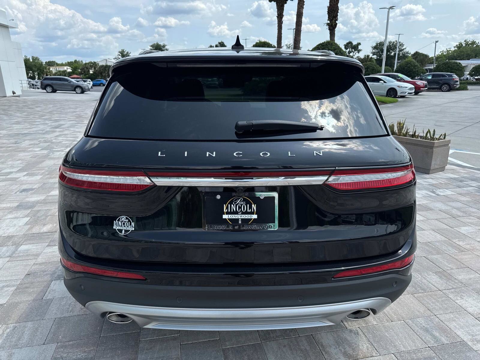 2025 Lincoln Corsair Premiere photo 3
