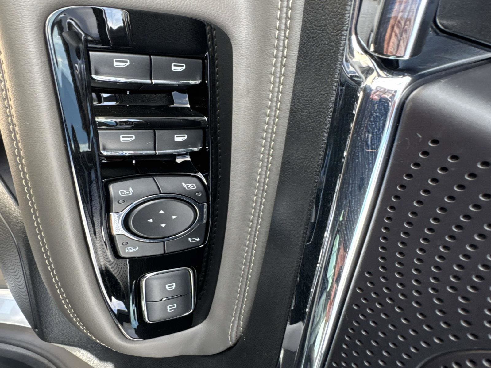 2026 Lincoln Corsair Premiere - Photo 10