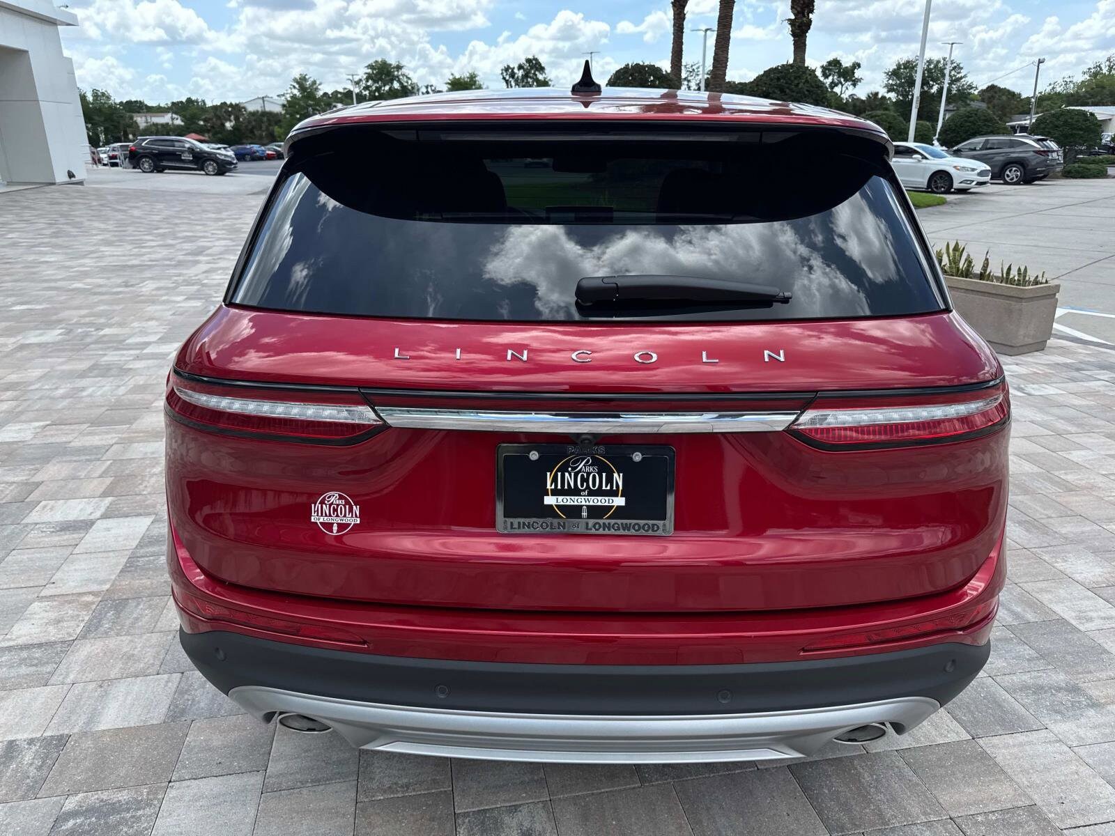 2025 Lincoln Corsair Premiere photo 3