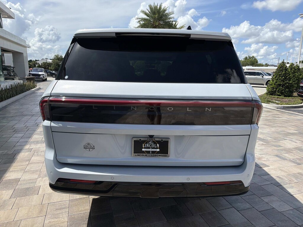 New 2026 Lincoln Navigator L Reserve SUV