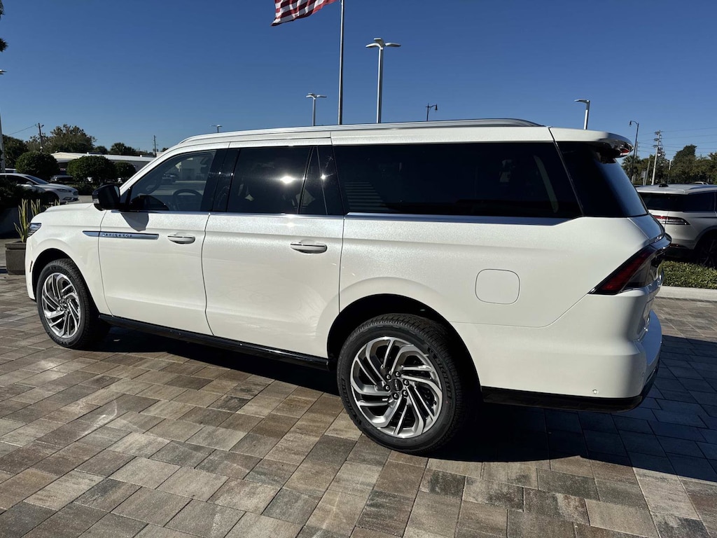 New 2025 Lincoln Navigator L Reserve SUV