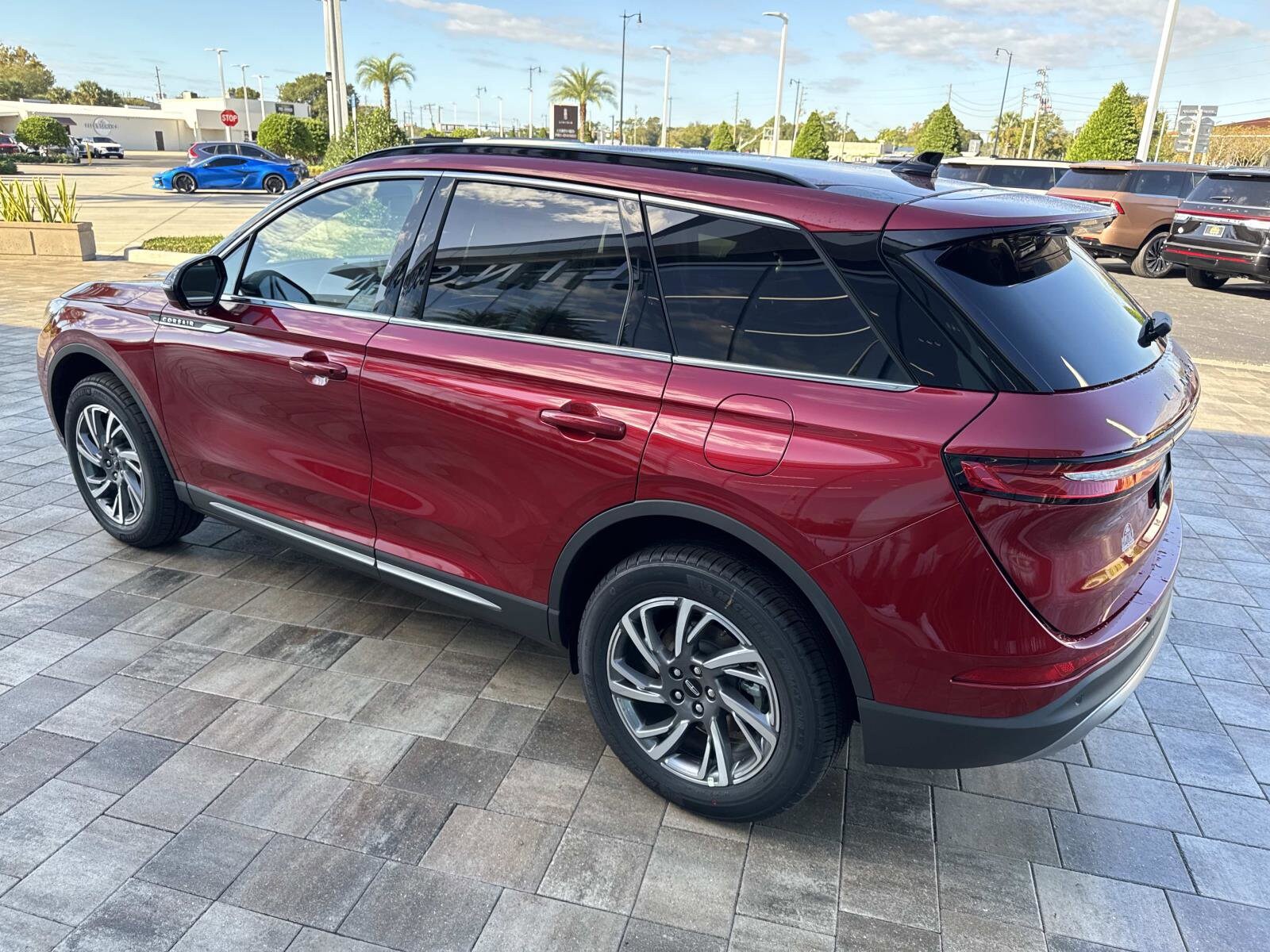 2026 Lincoln Corsair Premiere photo 4